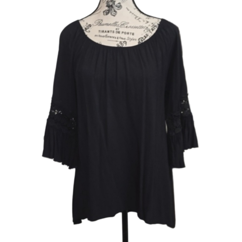 EUC WOMEN'S TOP